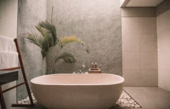 6 ideed, kuidas muuta vannituba mõnusaks koduseks spaaks